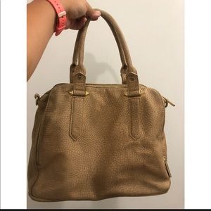 Handbag with 3 compartments